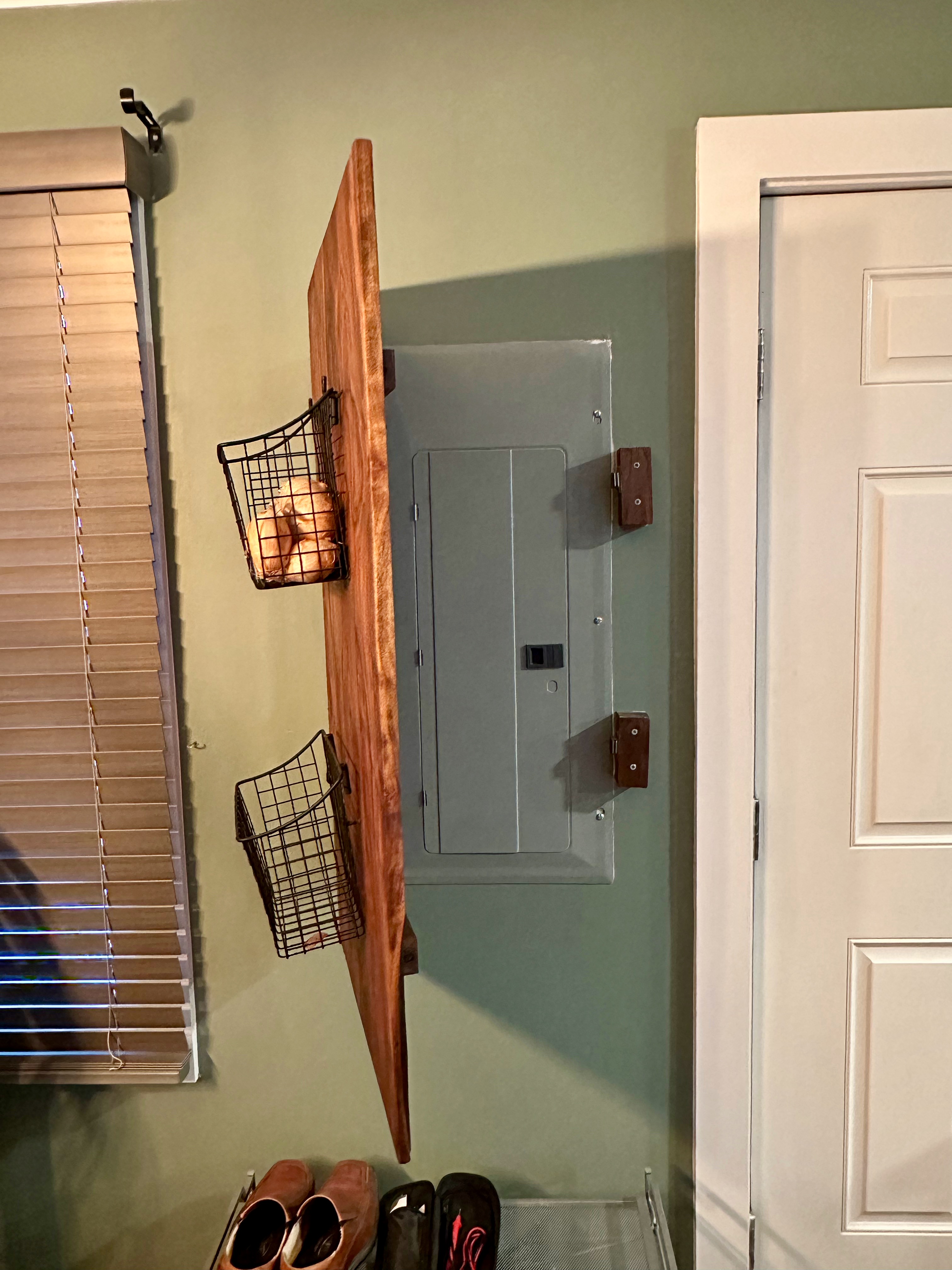 walnut board open